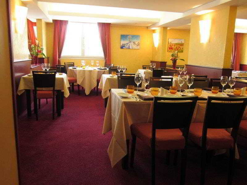 阿斯库瑞奥酒店 茹埃莱图尔 餐厅 照片